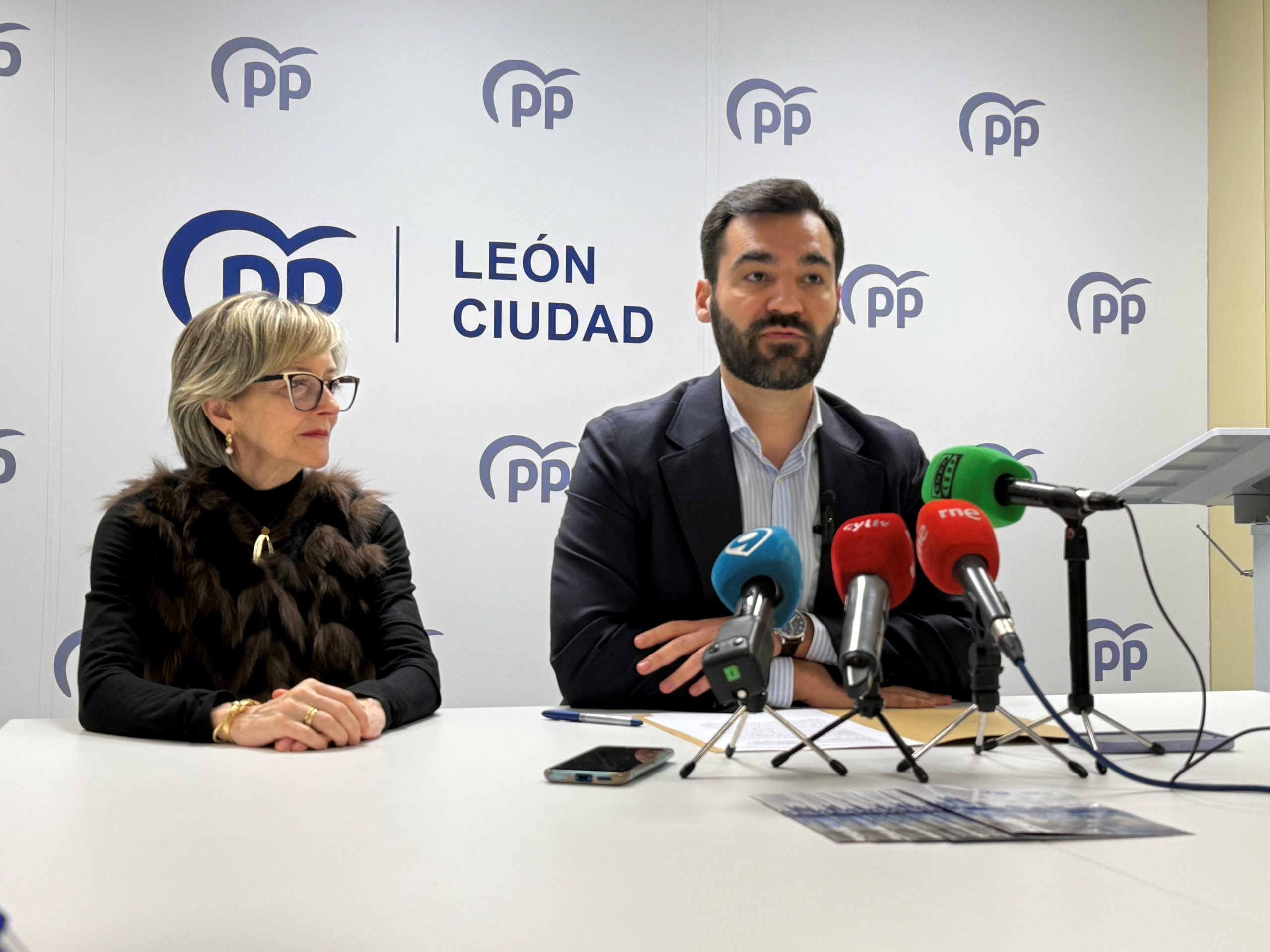 El PP municipal insta a Diez a convocar una reunión urgente con los grupos políticos para recuperar el Casco Histórico de León  
