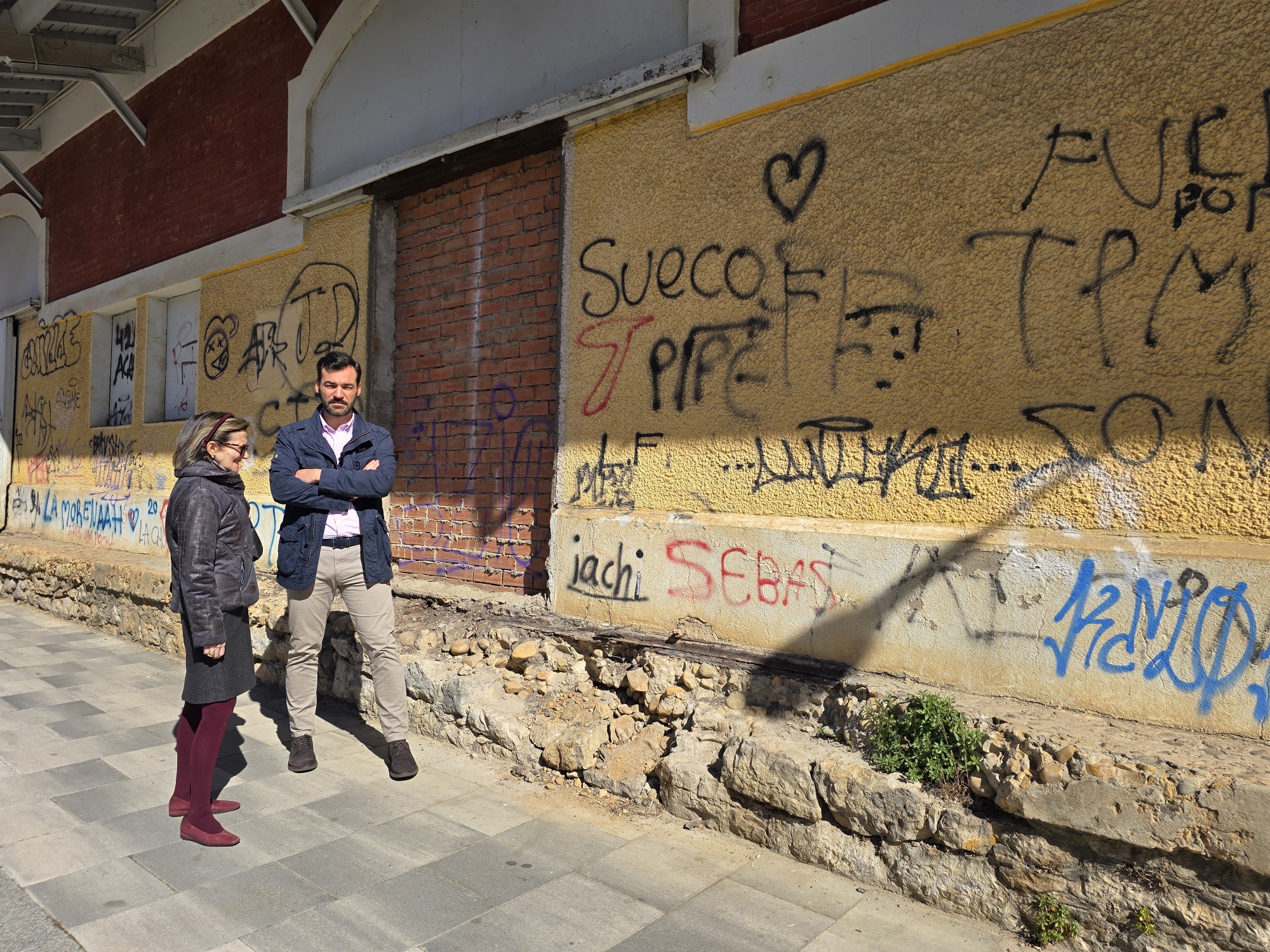 Fernández: “El PSOE de Sánchez bloquea la llegada del tren al centro de León y el PSOE de Diez abandona el sector urbano del entorno de Feve”
